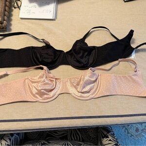 Wacoal Back Appeal Underwire Bra’s Set of 2 36C Gently used